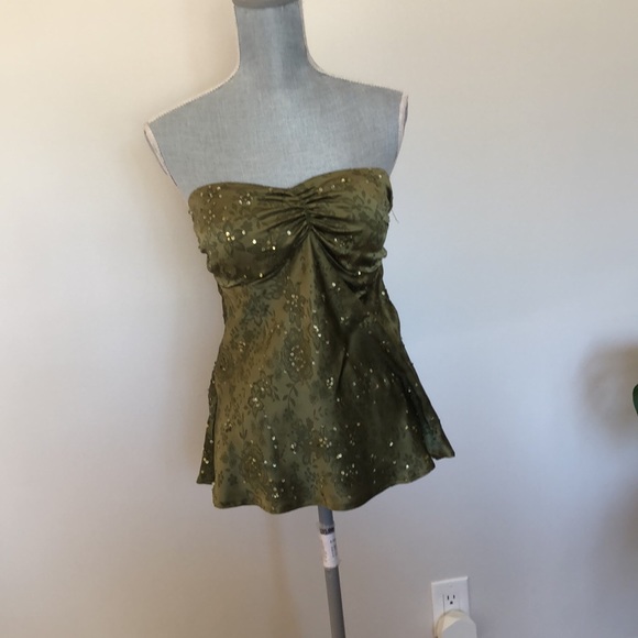 Le Chateau olive green top - Picture 9 of 9